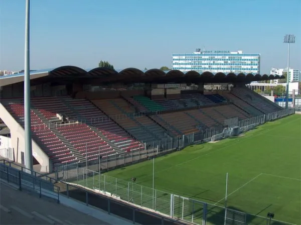 Stade Raymond-Kopa – stadion Anže