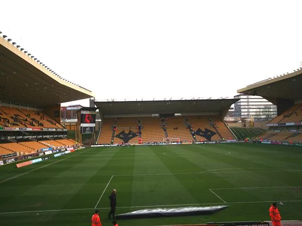 Molineux Stadium – stadion Vulverhempton